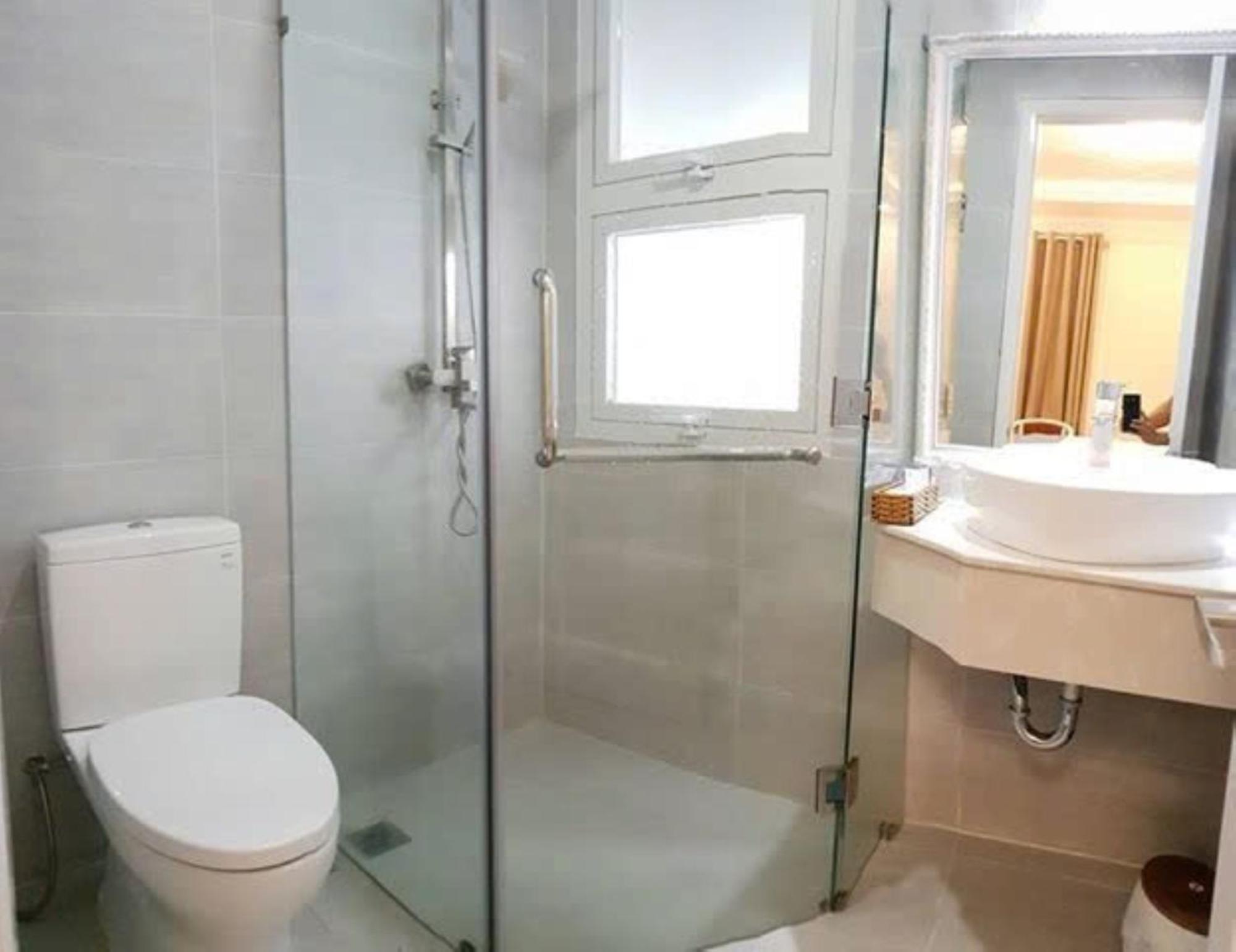 Khai Hung Hotel Binh Chanh Ho Chi Minh-stad Buitenkant foto